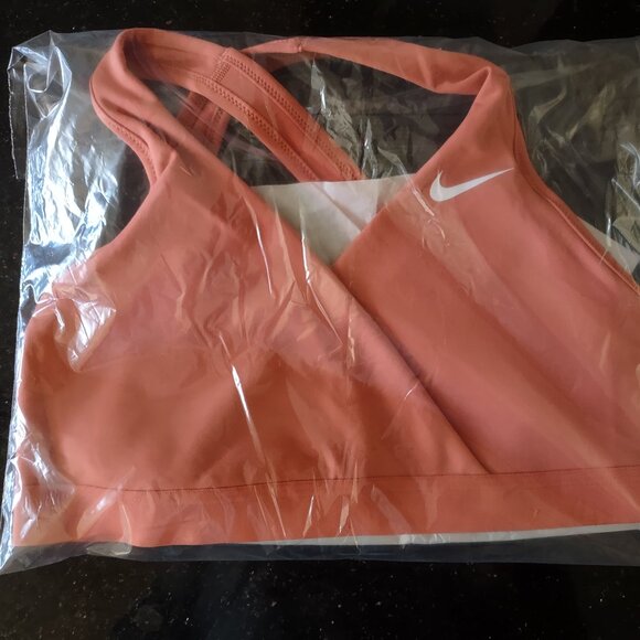 Nike Maternity Support Bra (Soft Blush) - Picture 5 of 8